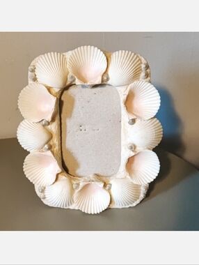 Sea Shell Seashells Seashore BeachCore Vintage Picture Frame Mermaid Photo EUC